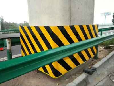 橋墩防撞設施在交通安全設施工程中的關鍵作用及發展策略