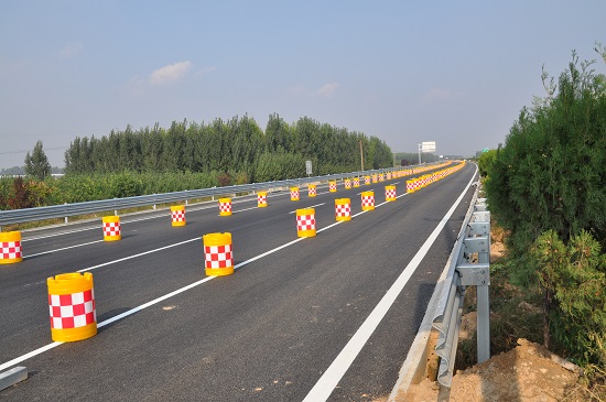 濟青高速改擴建工程實現第二次交通轉序，交通安全設施全面升級